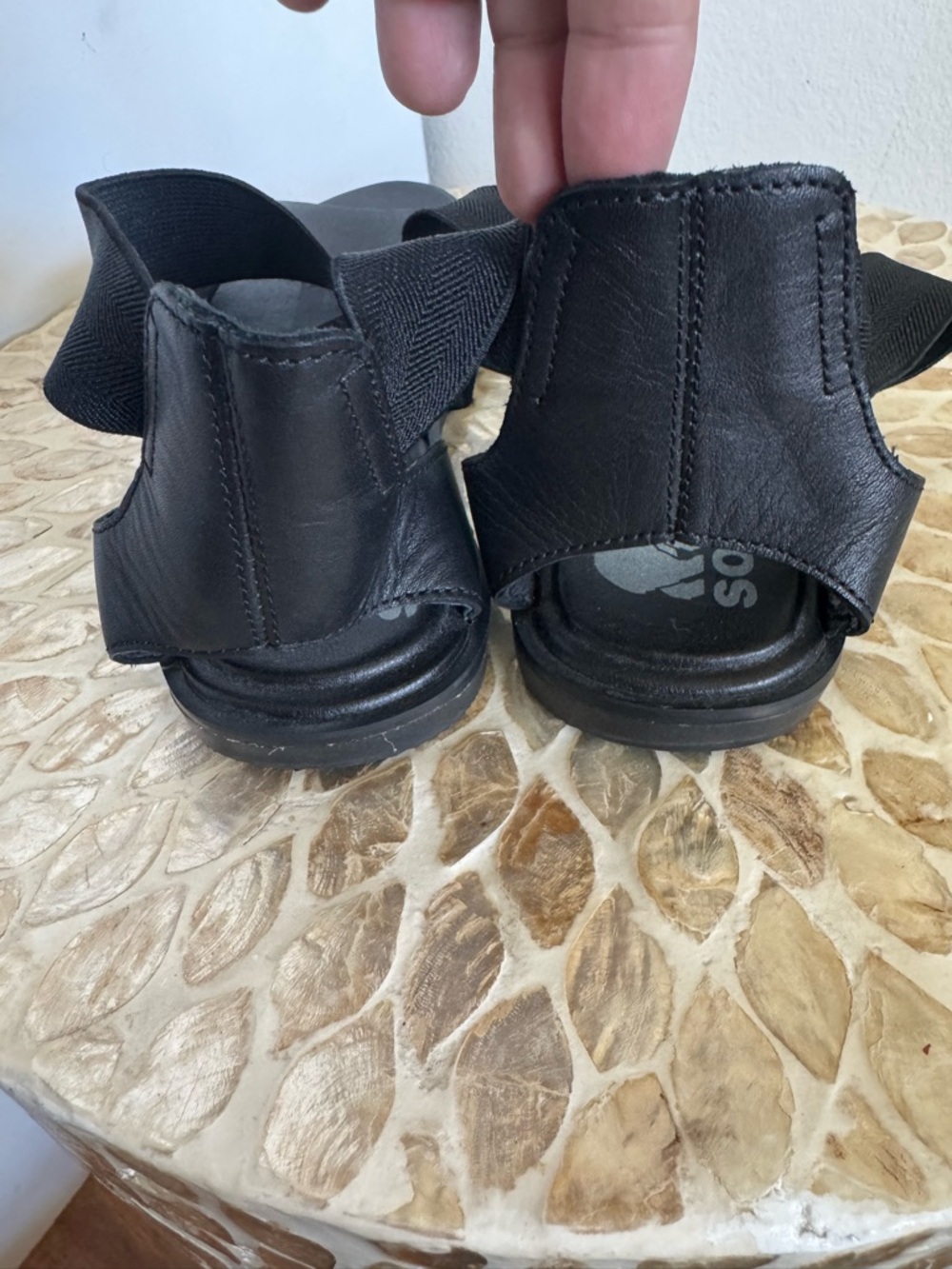 SOREL Ella II Black Leather Crisscross Sandal size 8 - Picture 8 of 11